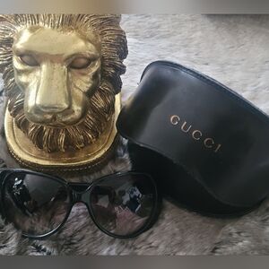 Vintage Gucci Sunglasses with case & cleaning cloth.